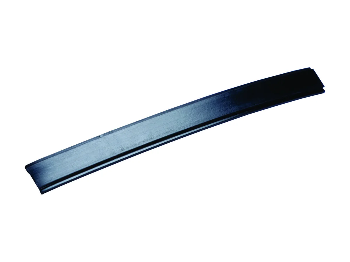 Polyamide locking strip for glazing into aluminium sash rebates